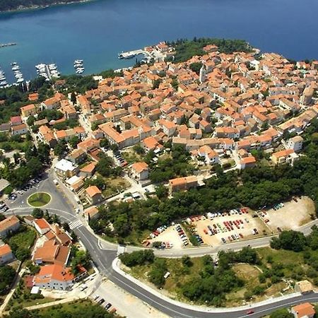Apartmani Jozefina Omisalj Luaran gambar