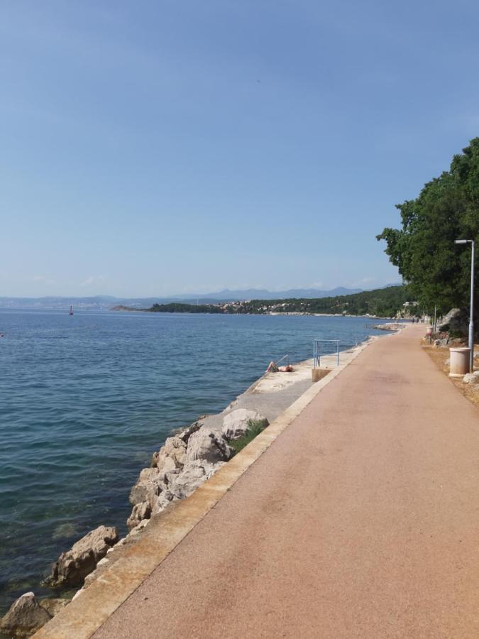 Apartmani Jozefina Omisalj Luaran gambar