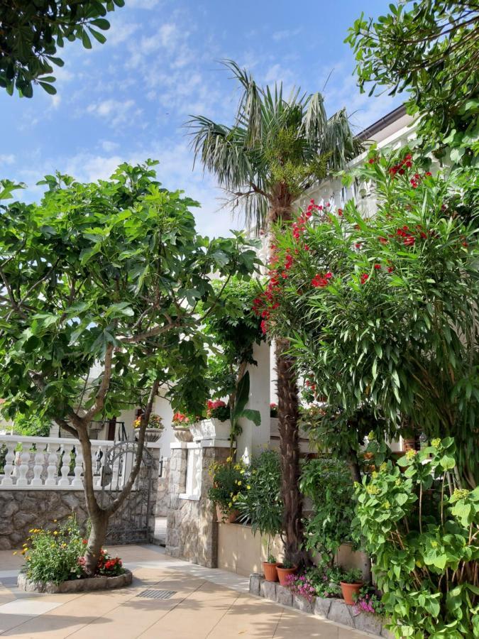 Apartmani Jozefina Omisalj Luaran gambar