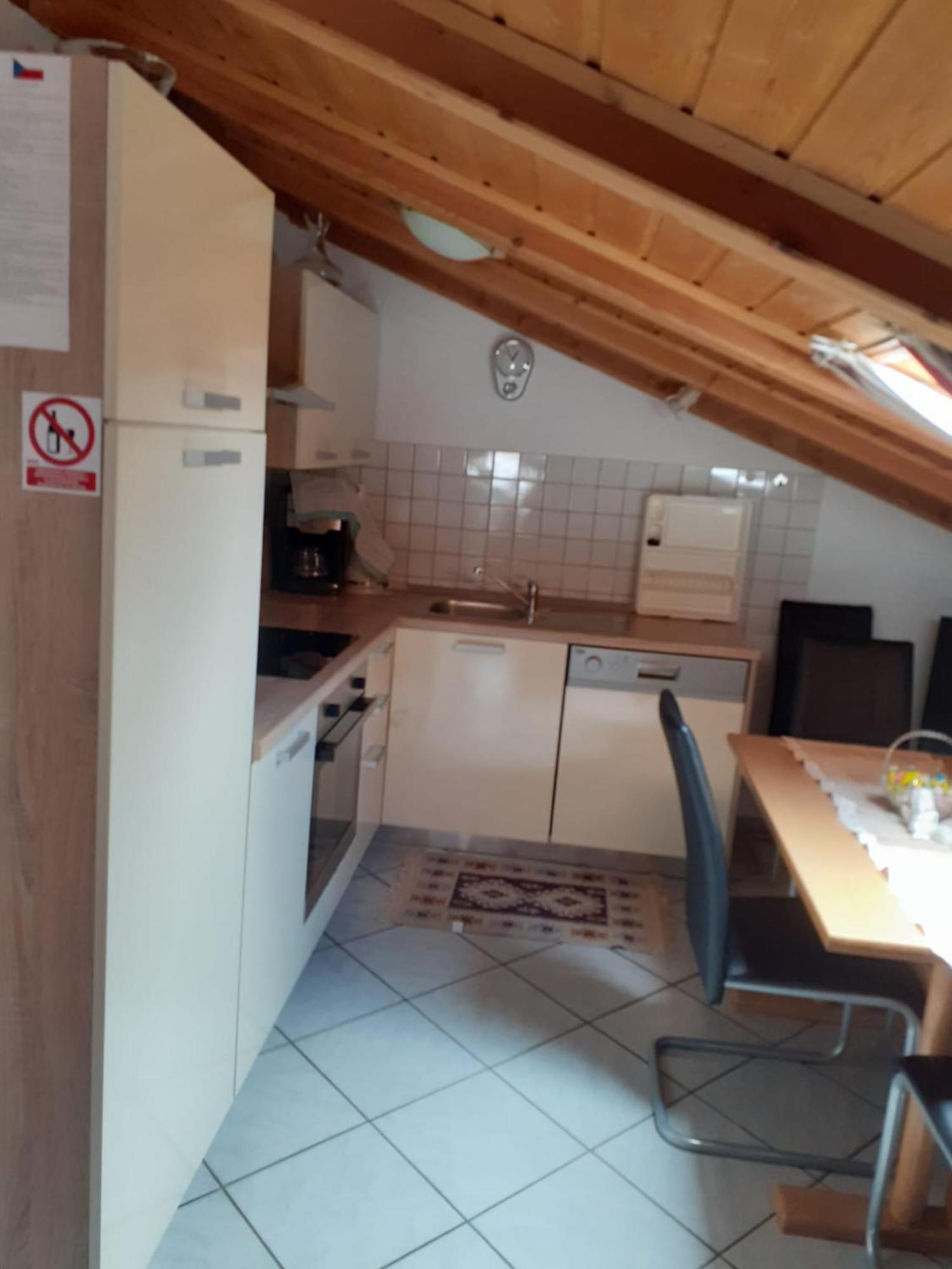 Apartmani Jozefina Omisalj Bilik gambar