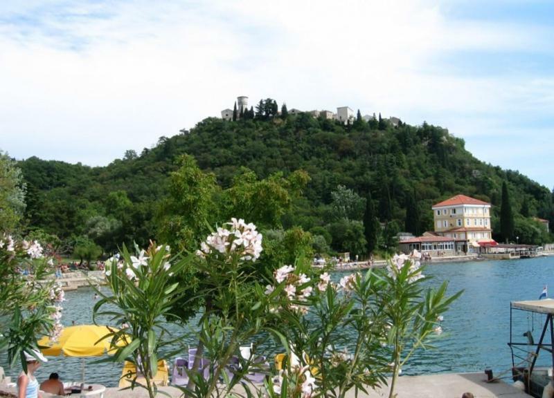 Apartmani Jozefina Omisalj Luaran gambar