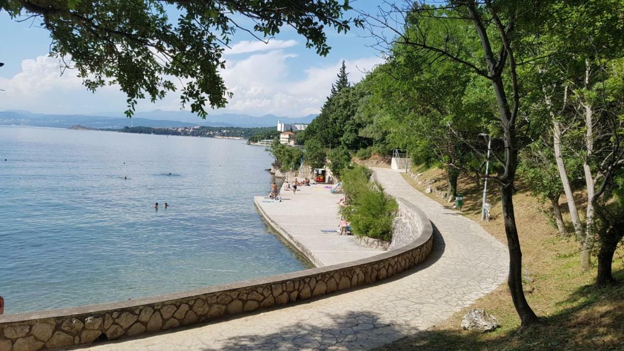 Apartmani Jozefina Omisalj Luaran gambar